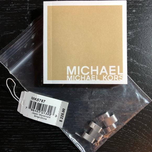 Michael Kors Rose-Gold Watch main image 4